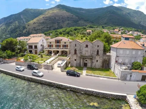 Sale, house, 497m², Prčanj, Kotor - image 3