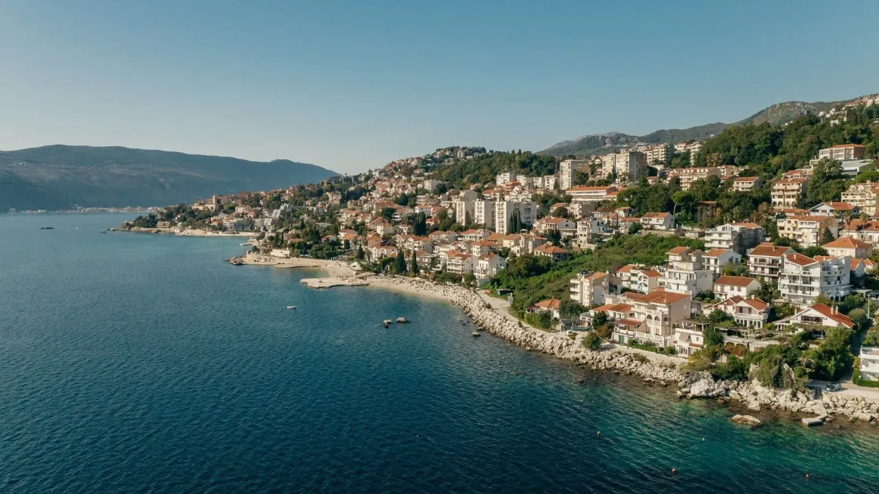 Sale, house, 180m², Kotor, Crna Gora