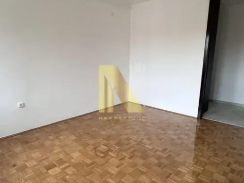 Prodaja, dvosoban stan, 60m², Novi Sad, Srbija - image 3