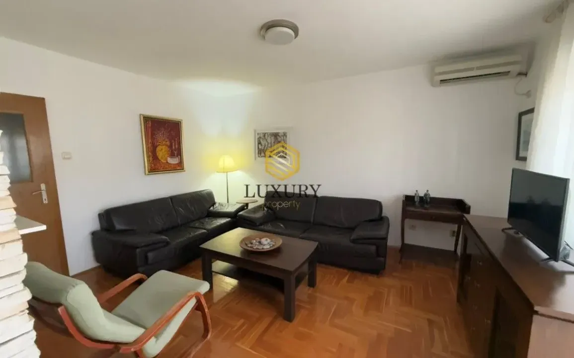 Rent, two bedroom apartment, 76m², Stari Aerodrom, Podgorica