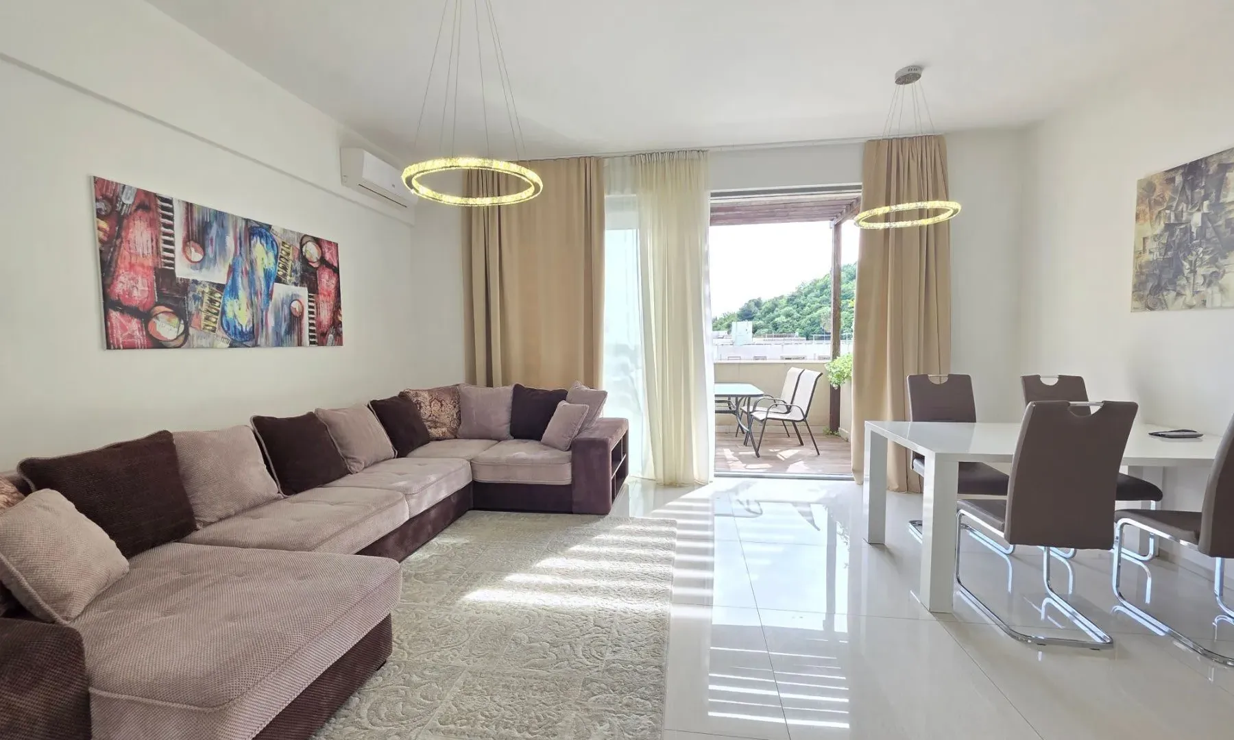 Sale, two bedroom apartment, 98m², Bečići, Budva