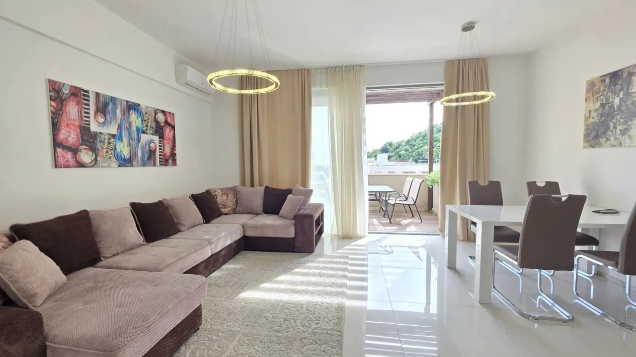 Prodaja, dvosoban stan, 98m², Bečići, Budva