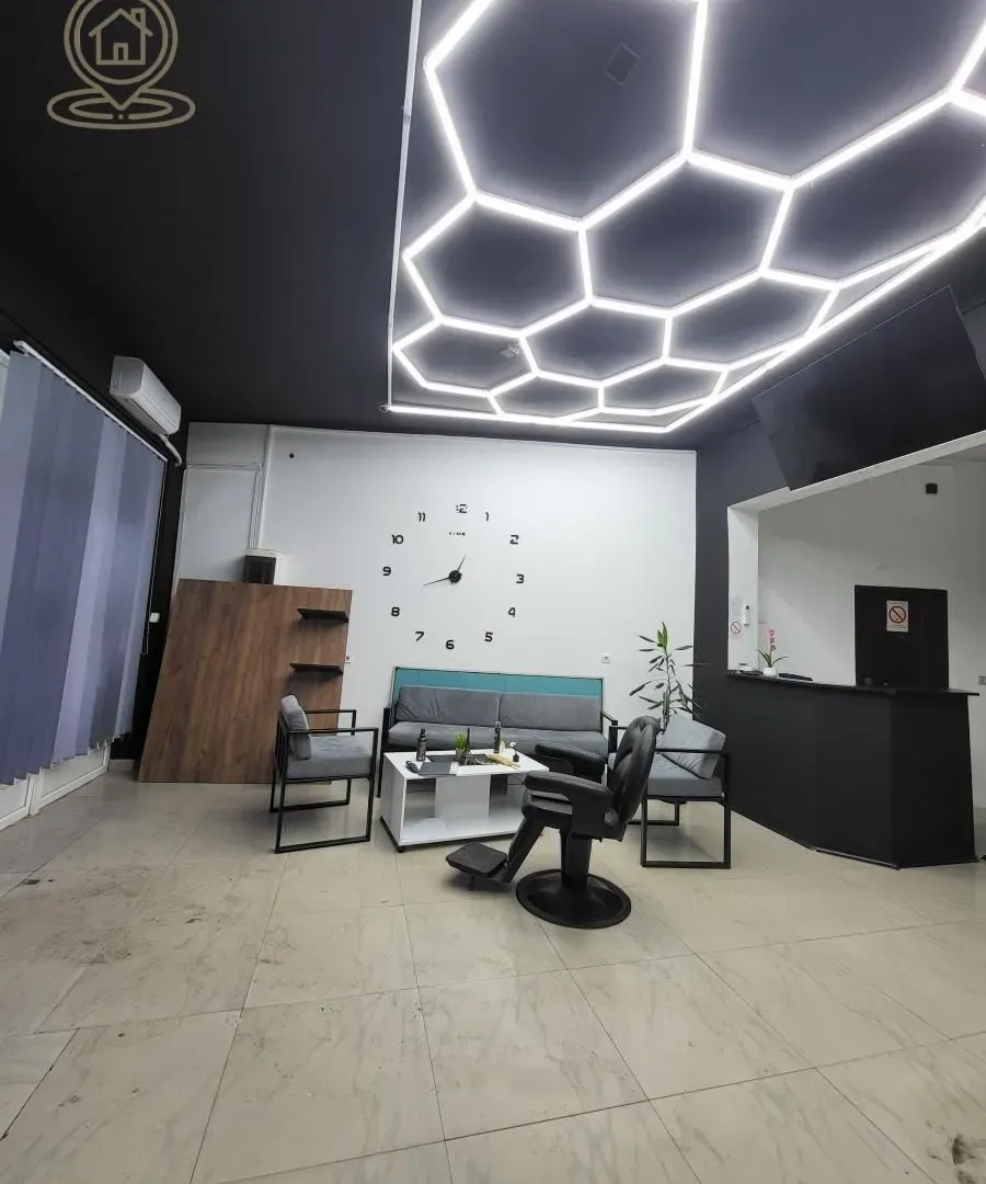 Rent, office space, 45m², Crveni Krst, Niš