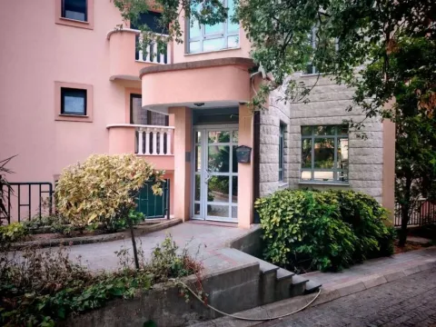 Sale, two bedroom apartment, 79m², Petrovac, Budva - image 12