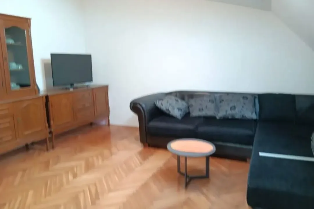 Rent, studio apartment, 25m², Stara Varoš, Podgorica