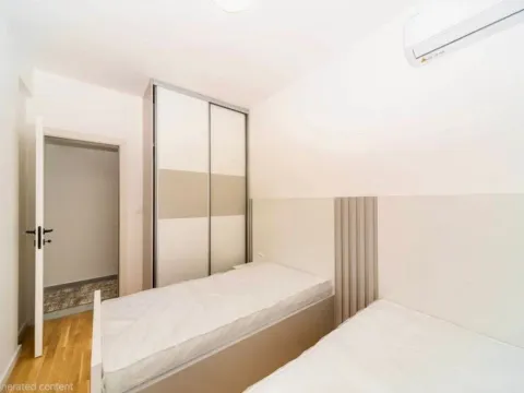 Izdavanje, dvosoban stan, 72m², Stari Aerodrom, Podgorica - image 9