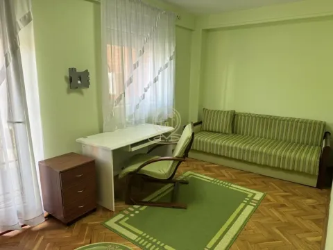 Izdavanje, trosoban stan, 76m², Centar, Novi Sad - image 25