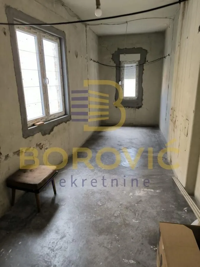 Sale, three bedroom apartment, 77m², Stari Grad, Beograd
