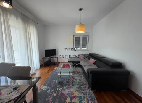 Rent, one bedroom apartment, 50m², City Kvart, Podgorica - image 12