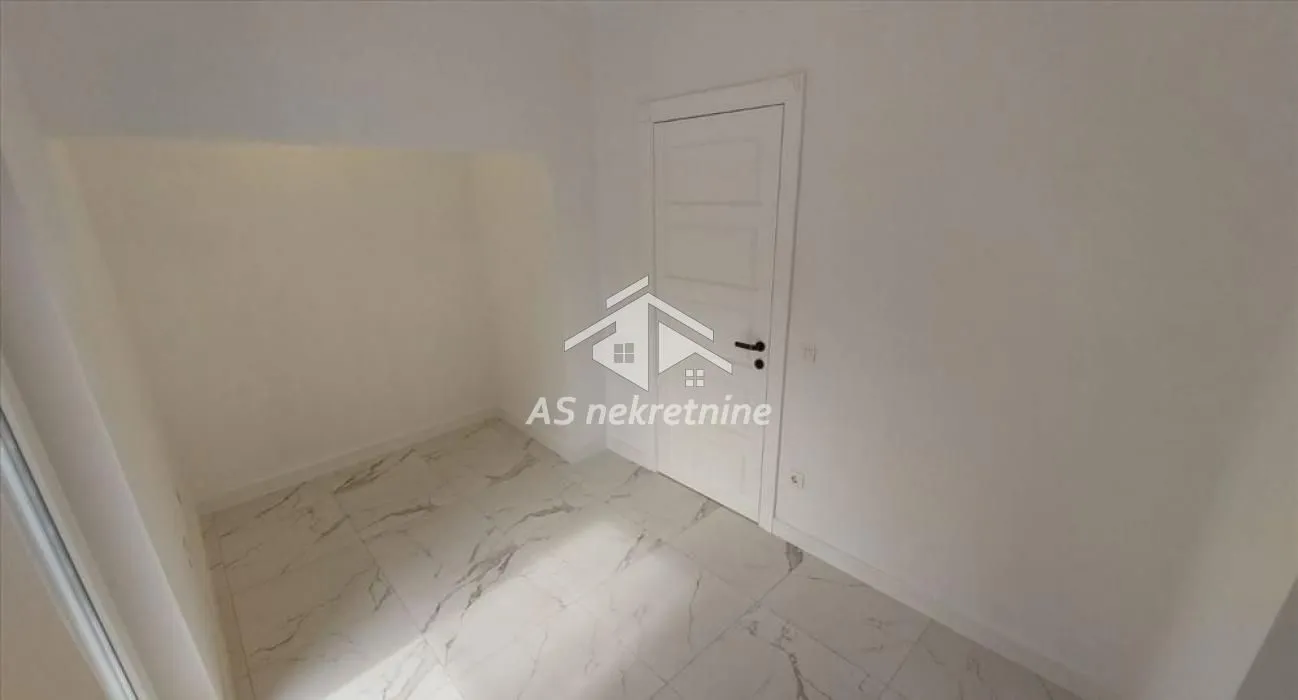 Izdavanje, dvosoban stan, 38m², Čubura, Beograd