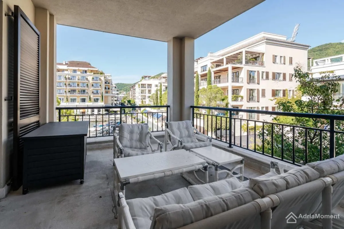 Prodaja, dvosoban stan, 140m², Porto Montenegro, Tivat
