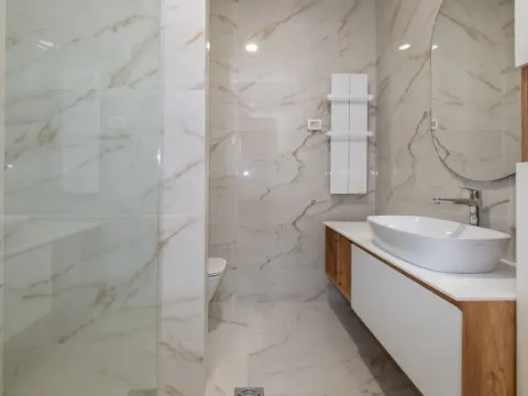 Izdavanje, trosoban stan, 127m², Preko Morače, Podgorica - image 9