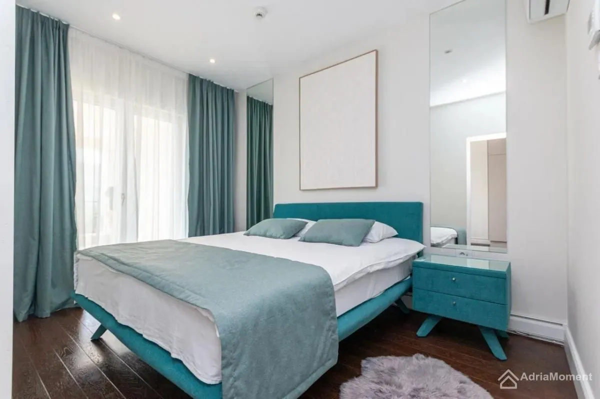 Prodaja, dvosoban stan, 158m², Herceg Novi, Crna Gora
