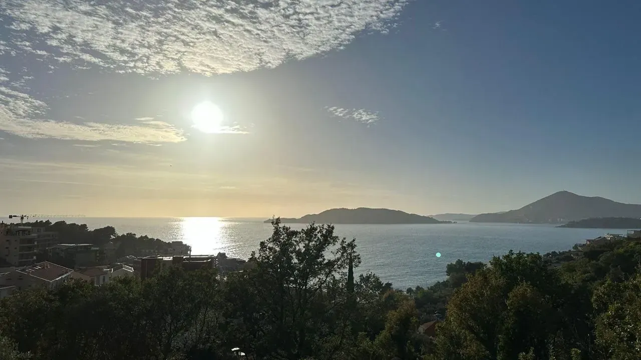 Rent, one bedroom apartment, 57m², Pržno, Budva
