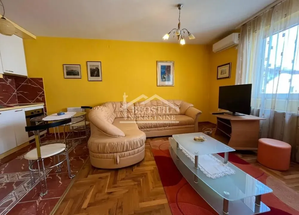Prodaja, dvosoban stan, 59m², Centar, Smederevo