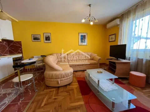 Sale, two bedroom apartment, 59m², Centar, Smederevo