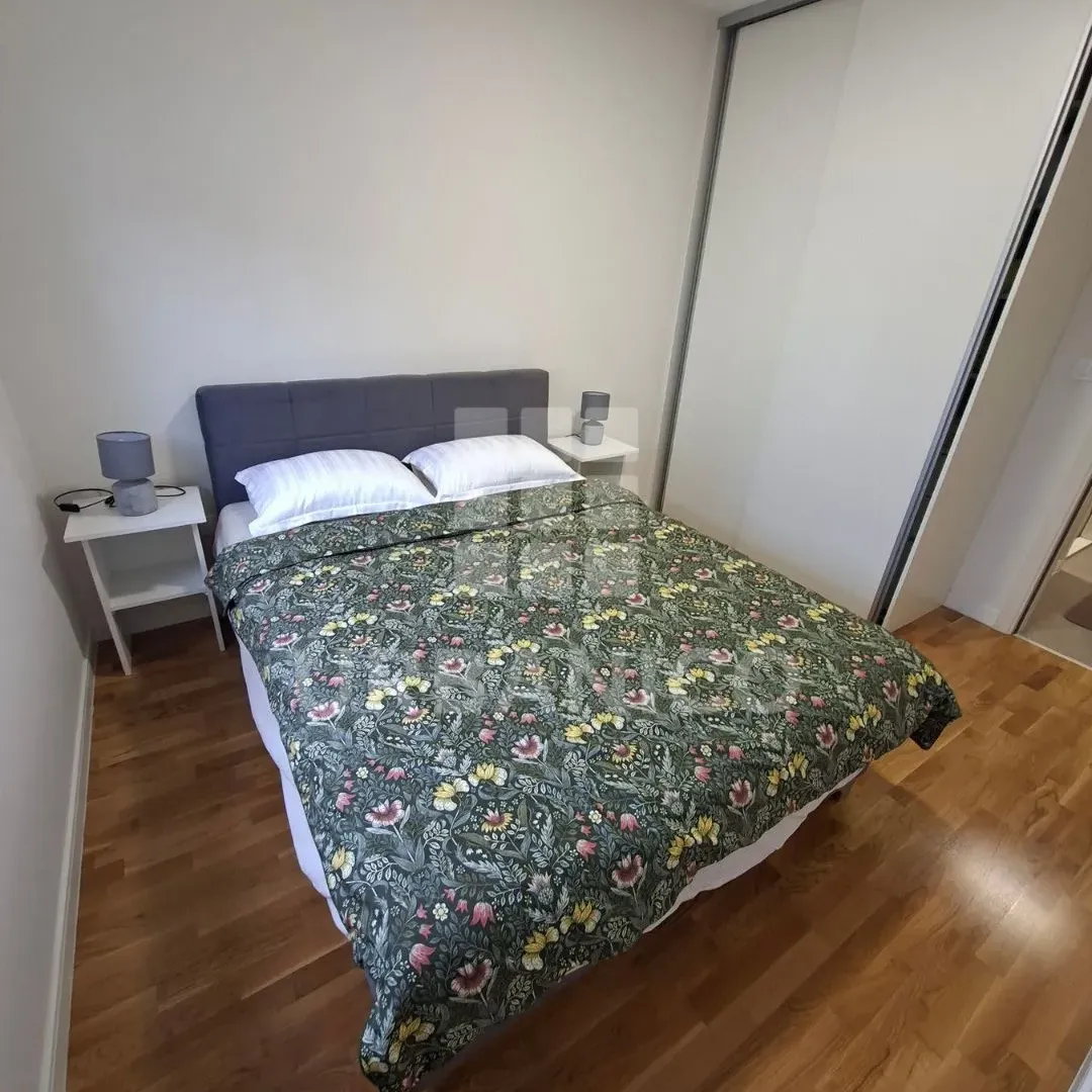 Rent, one bedroom apartment, 42m², Pobrežje, Podgorica