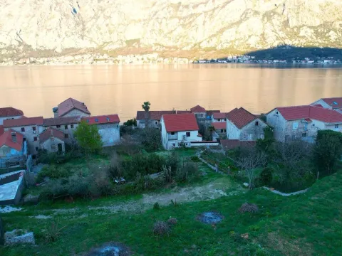 Prodaja, plac, 640m², Prčanj, Kotor - image 9