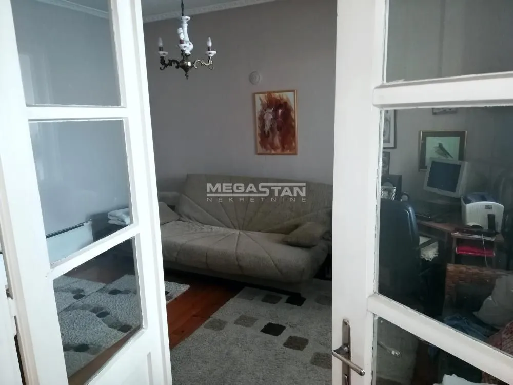 Prodaja, kuća, 181m², Zemun Gornji Grad, Zemun Sve Podlokacije