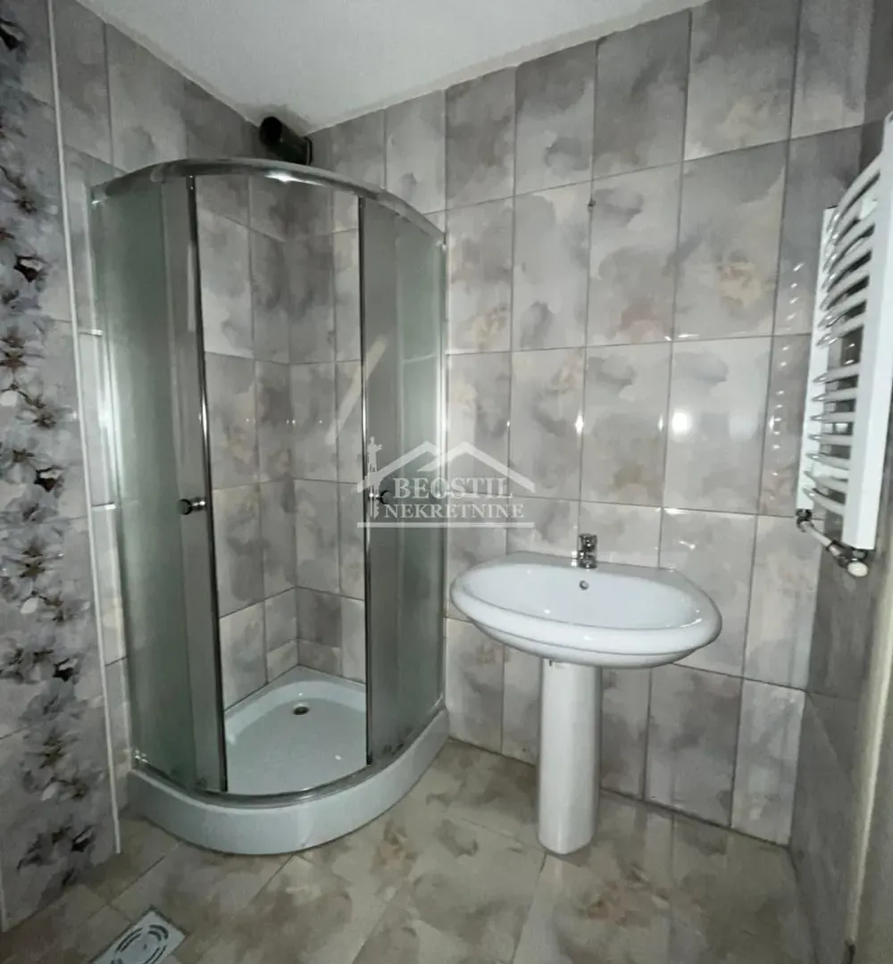 Prodaja, trosoban stan, 117m², Centar, Smederevo