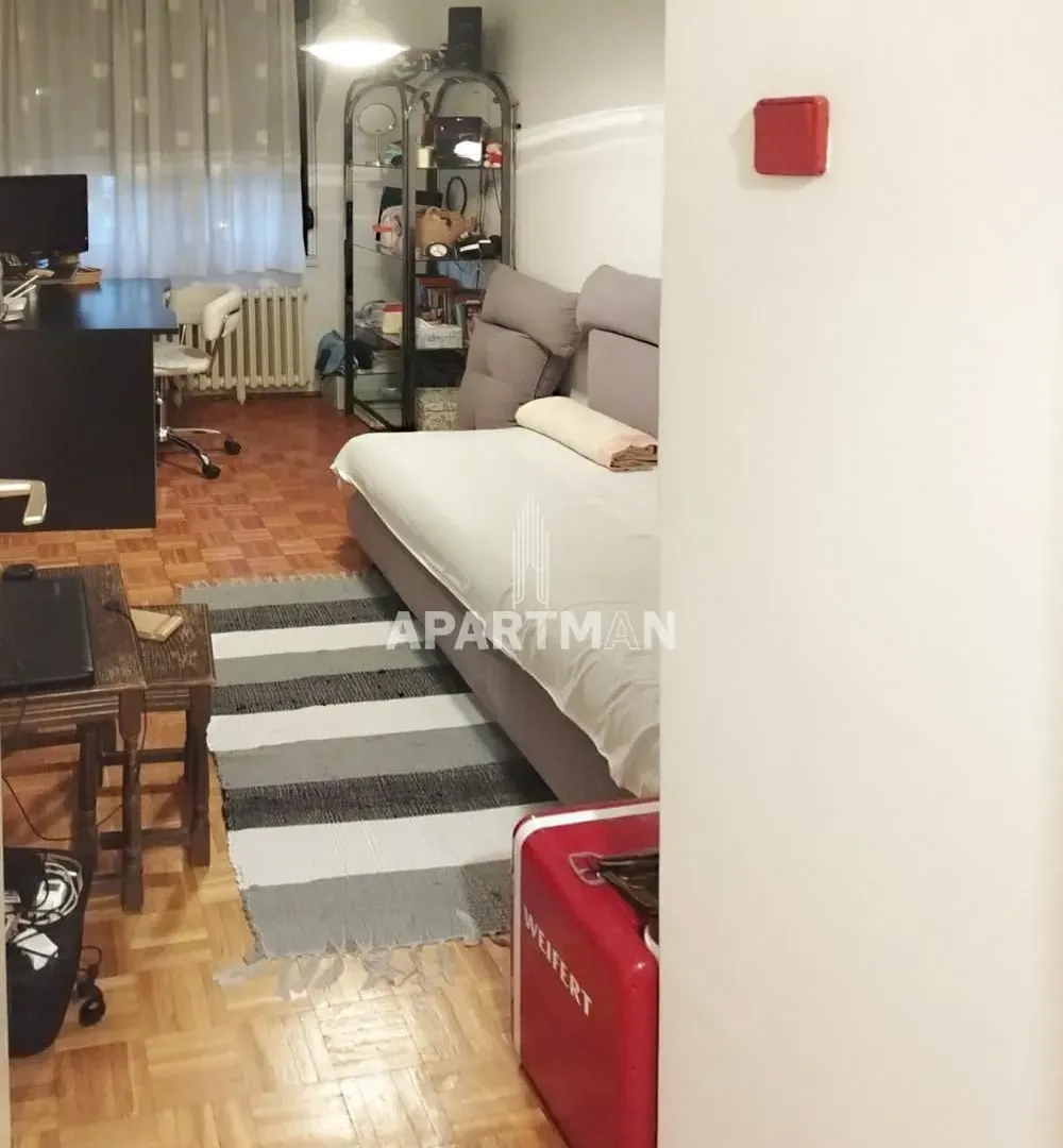 Prodaja, trosoban stan, 73m², Novi Beograd Blok 72, Novi Beograd Sve Podlokacije