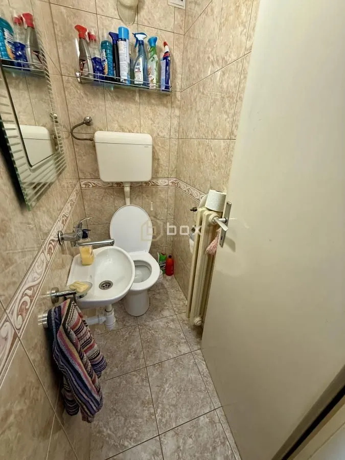 Prodaja, trosoban stan, 75m², Gradska Bolnica, Niš