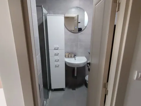 Izdavanje, garsonjera, 17m², Zabjelo, Podgorica - image 4