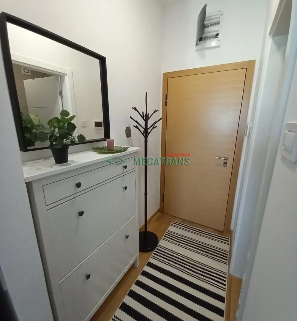 Izdavanje, dvosoban stan, 35m², Telep, Novi Sad Sve Podlokacije
