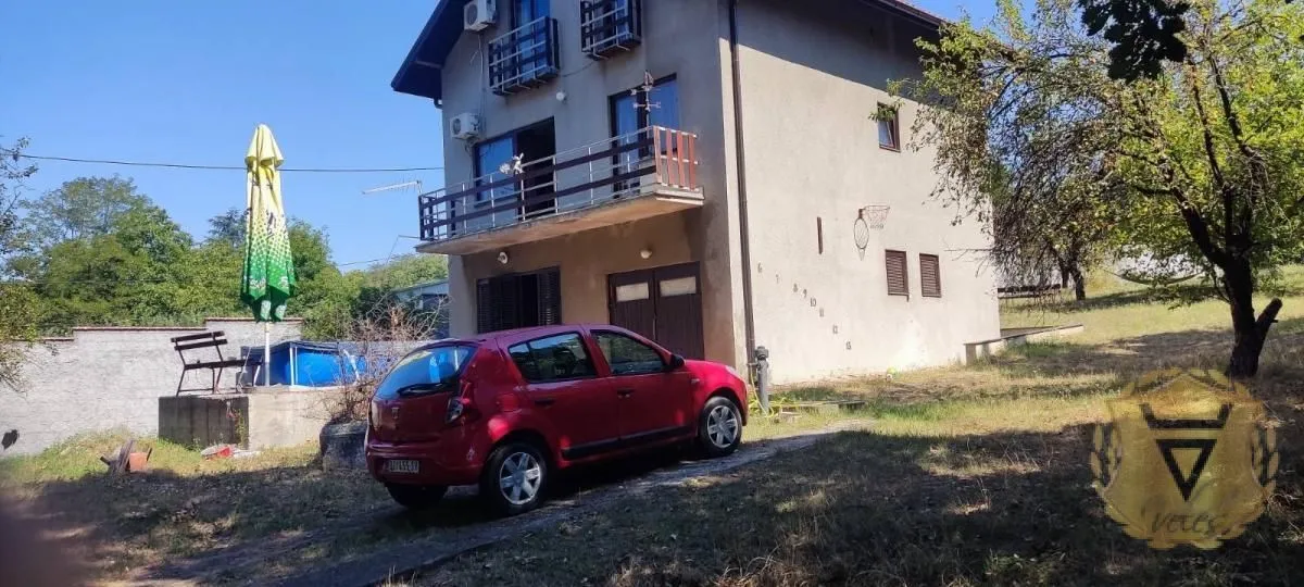 Izdavanje, kuća, 200m², Kaludjerica, Grocka