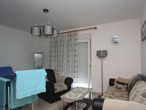 Prodaja, stan, 63m², Bečići, Budva - image 2