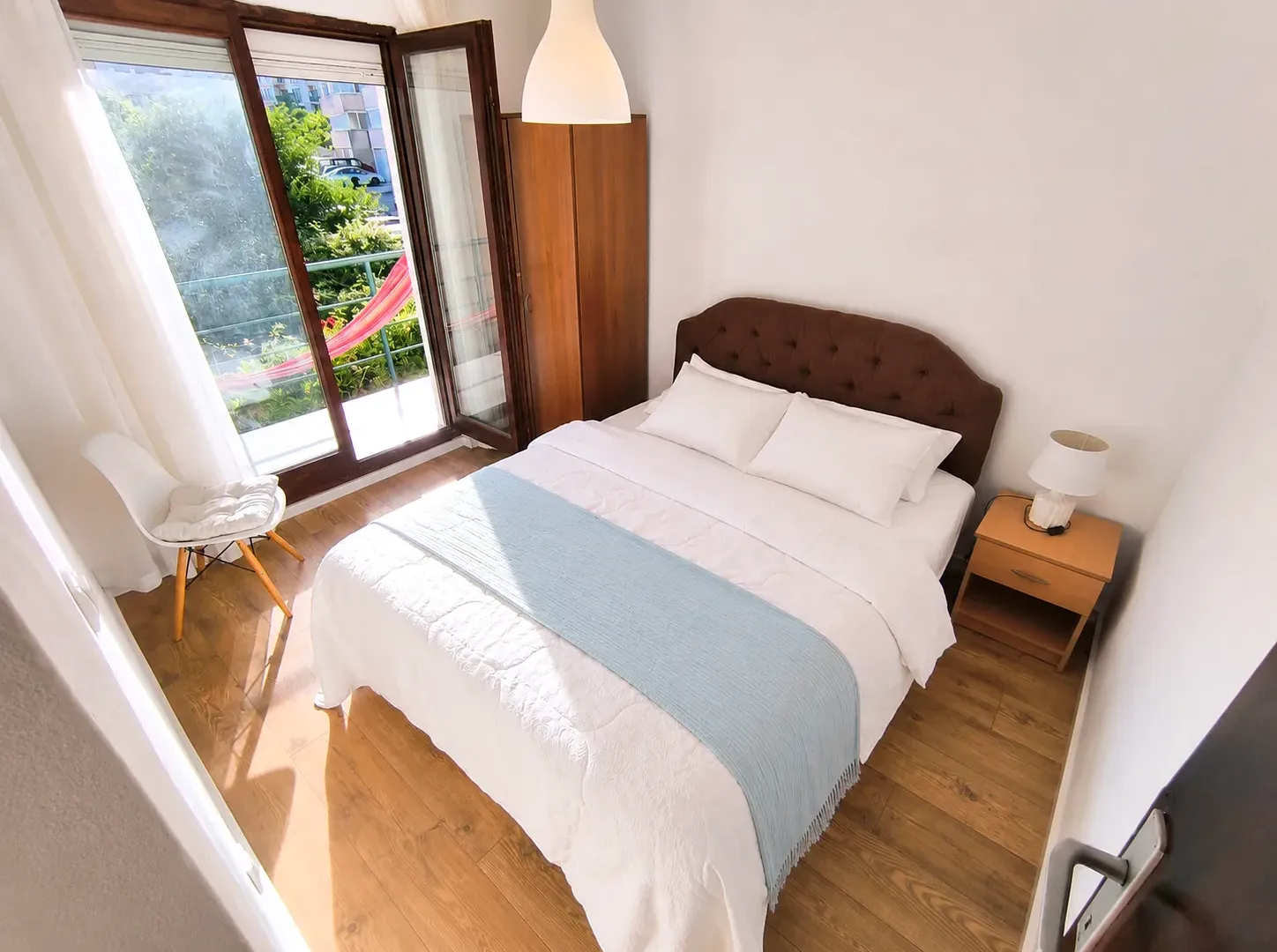 Izdavanje, jednosoban stan, 43m², Lazi, Budva