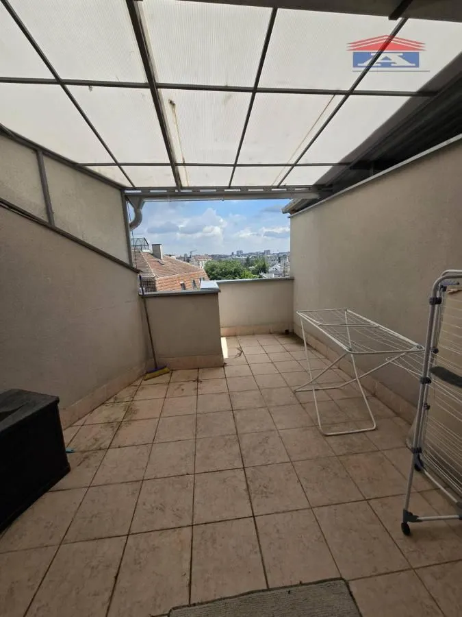 Prodaja, dvosoban stan, 75m², Bulevar Evrope, Novi Sad Sve Podlokacije