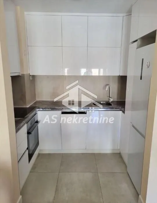 Izdavanje, dvosoban stan, 51m², Lekino Brdo, Voždovac Sve Podlokacije