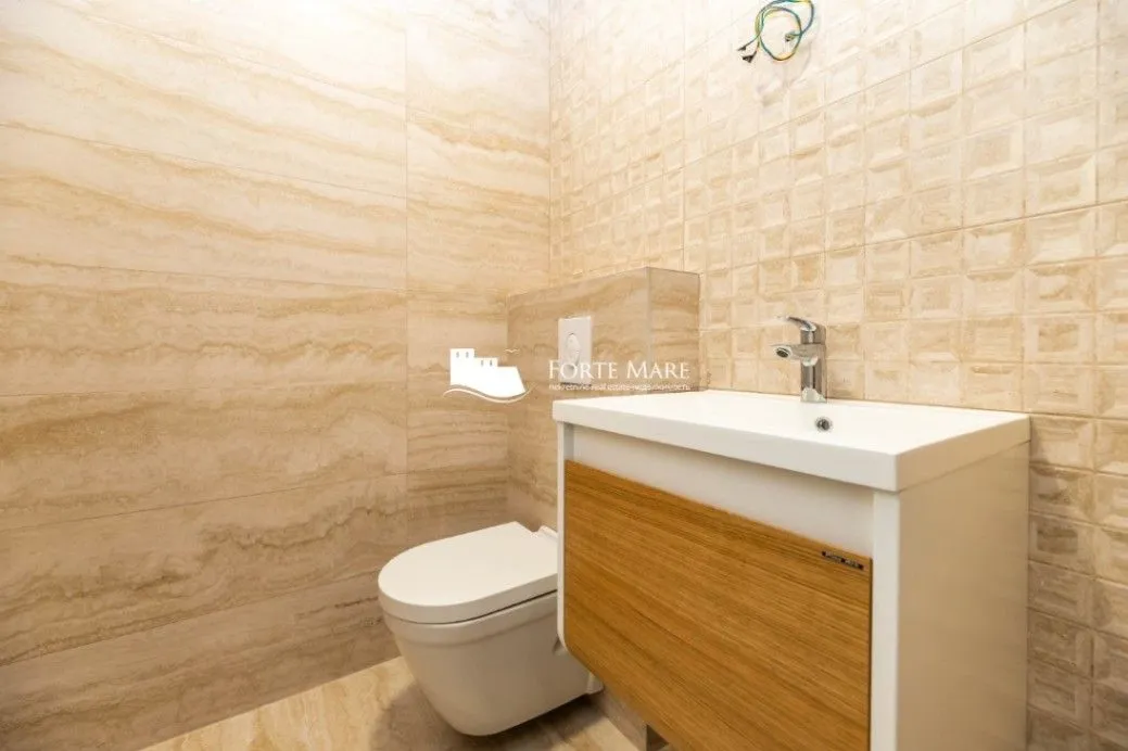 Prodaja, trosoban stan, 88m², Bijela, Herceg Novi