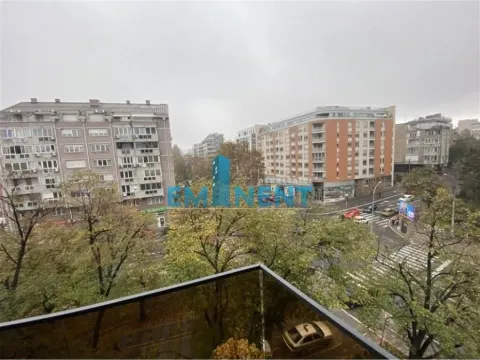 Rent, two bedroom apartment, 43m², Južni Bulevar, Vračar Sve Podlokacije - image 12