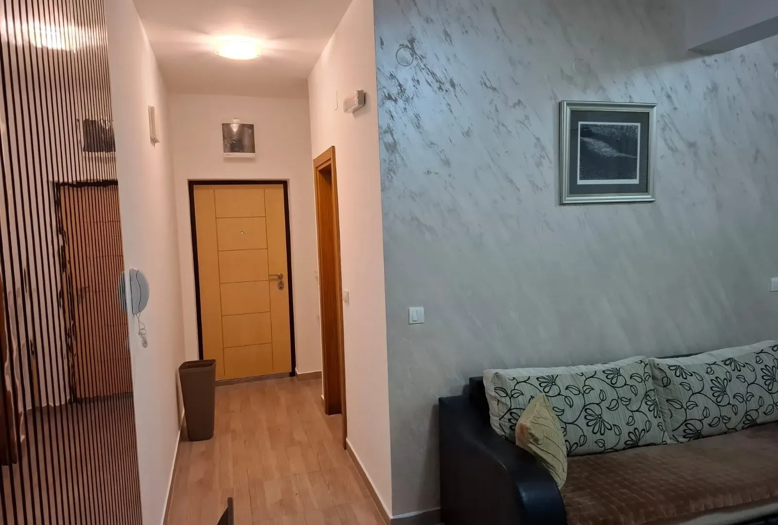 Rent, two bedroom apartment, 75m², Dumidran, Tivat
