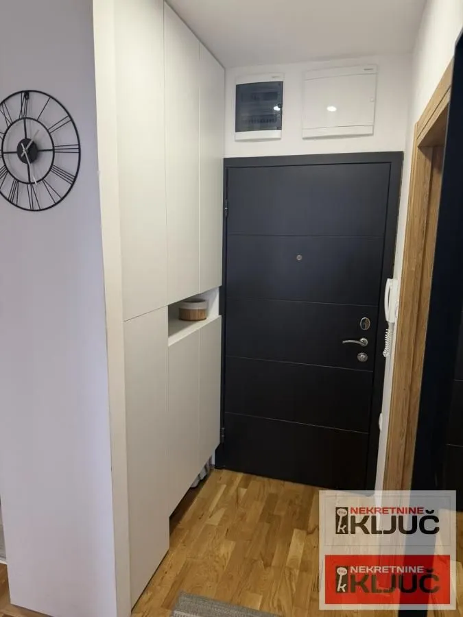 Prodaja, dvosoban stan, 39m², Salajka, Novi Sad Sve Podlokacije