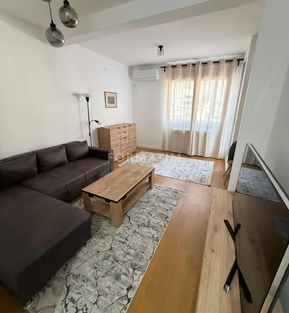 Izdavanje, trosoban stan, 60m², Bulbulder, Zvezdara Sve Podlokacije
