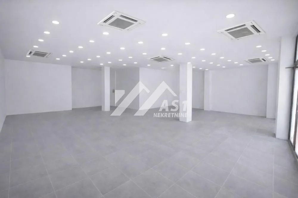 Rent, office space, 172m², Salajka, Novi Sad Sve Podlokacije