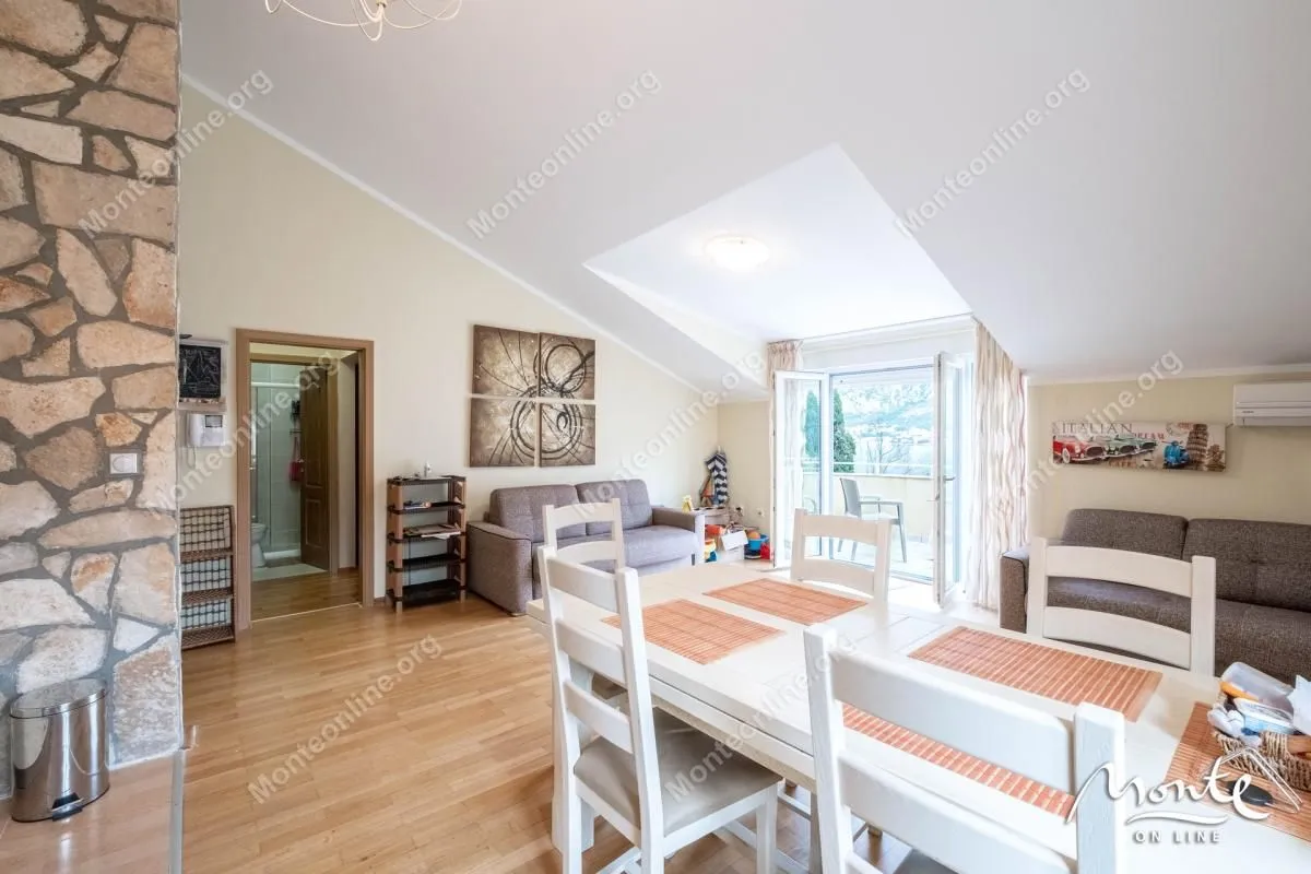 Prodaja, dvosoban stan, 83m², Prčanj, Kotor