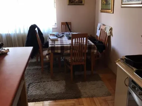 Prodaja, trosoban stan, 98m², Centar, Novi Sad - image 2