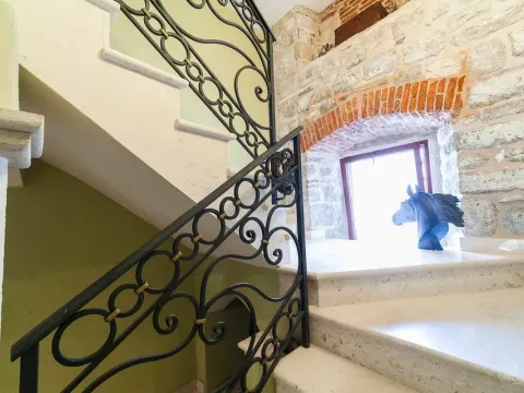 Prodaja, kuća, 450m², Prčanj, Kotor - image 16