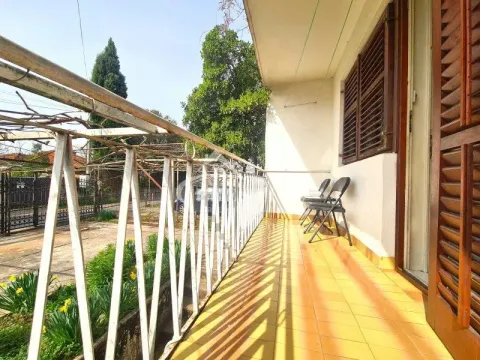 Izdavanje, dvosoban stan, 60m², Tološi, Podgorica - image 4