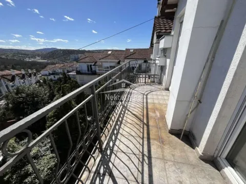 Izdavanje, kuća, 310m², Savski Venac, Beograd - image 3