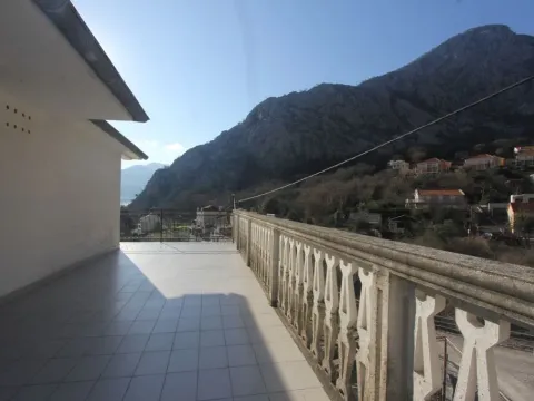 Sale, house, 262m², Orahovac, Kotor - image 3
