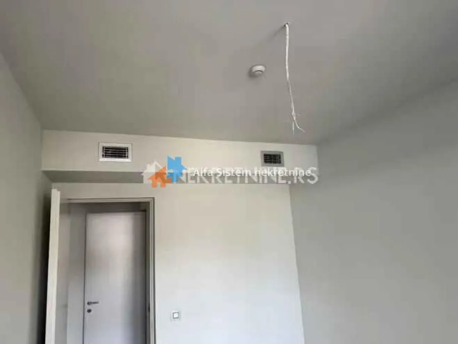 Izdavanje, trosoban stan, 78m², Novi Beograd Blok 65, Novi Beograd Sve Podlokacije