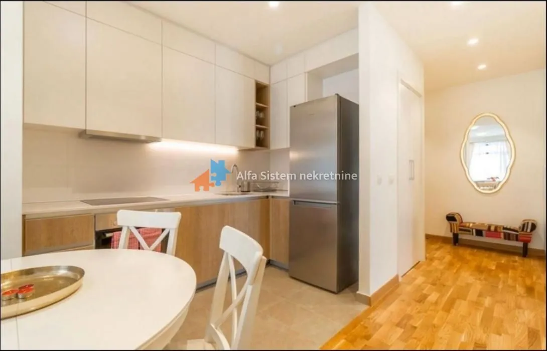 Rent, three bedroom apartment, 86m², Savski Venac, Beograd