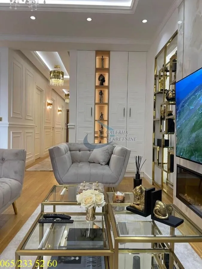 Prodaja, četvorosoban stan, 175m², Savski Venac, Beograd
