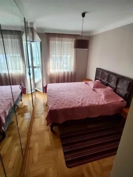 Izdavanje, dvosoban stan, 80m², Blok 9, Podgorica - image 10
