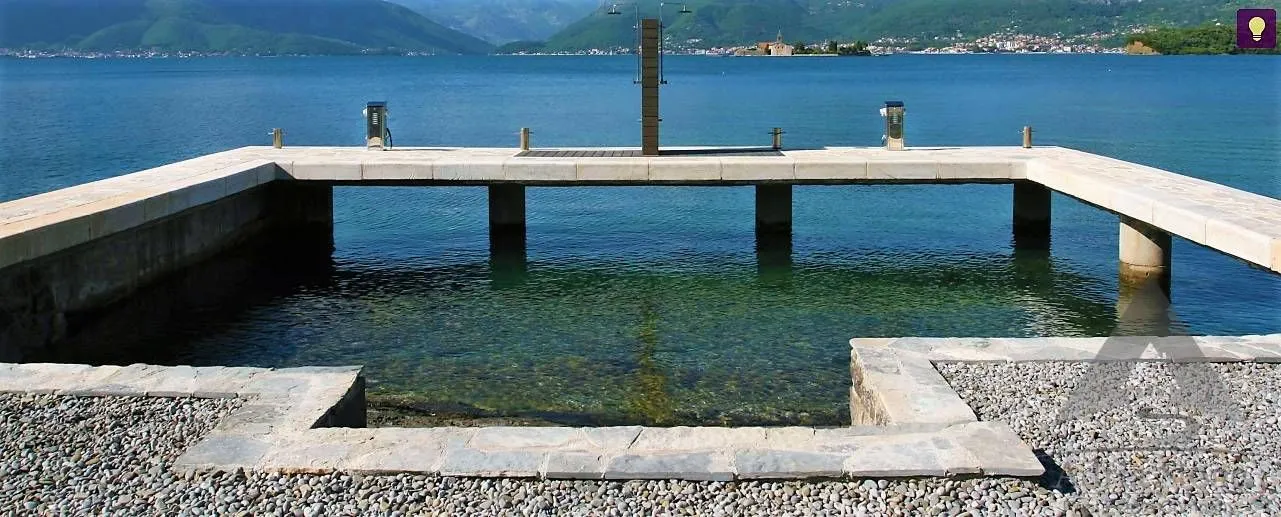 Prodaja, kuća, 770m², Tivat, Crna Gora